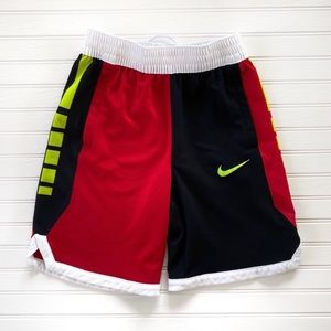 Nike Boys Dri Fit Elite Stripe Basketball Short M